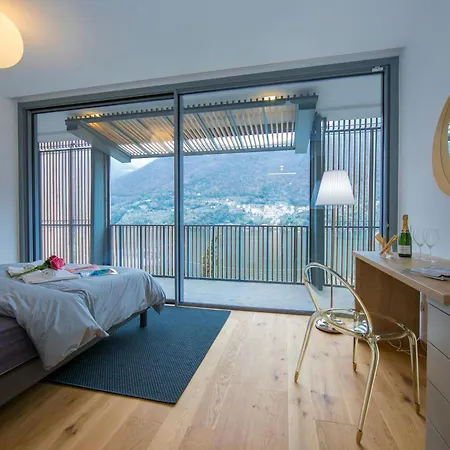 Eliza Villa Laglio