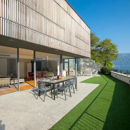 Eliza Villa Laglio